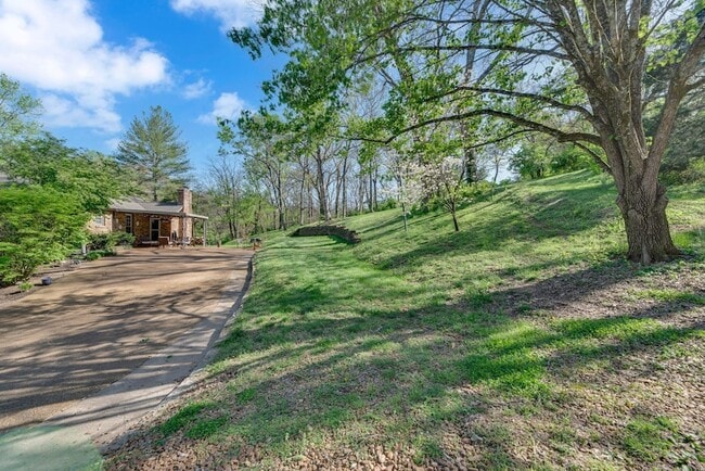 Building Photo - 6112 Frontier Ct