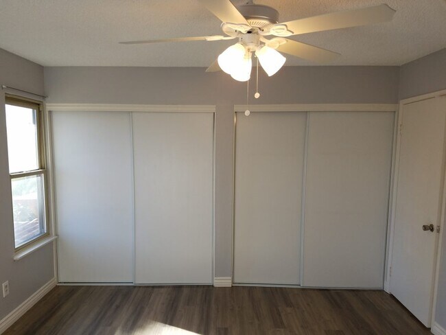 Building Photo - 7147 Abbeyville Dr