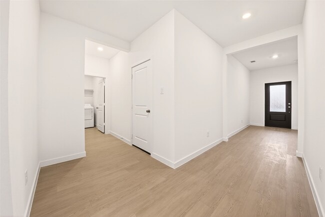 Building Photo - 16314 Texas Flatland Wy