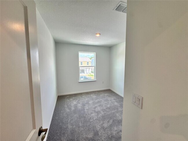 Building Photo - 3031 Jessamine Dr