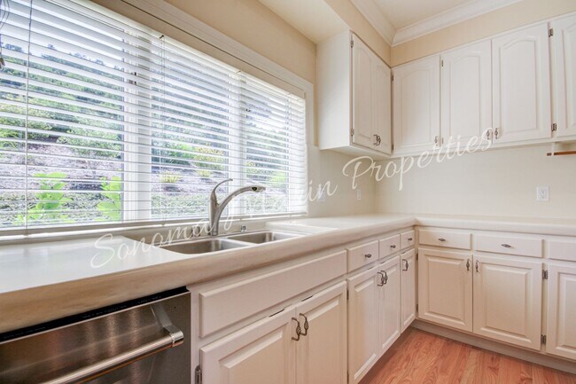Building Photo - 4626 Bennett View Dr