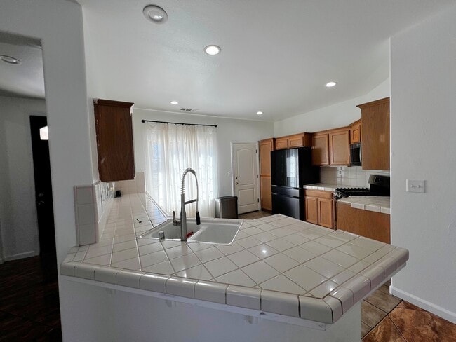 Building Photo - 2030 San Marco Ct