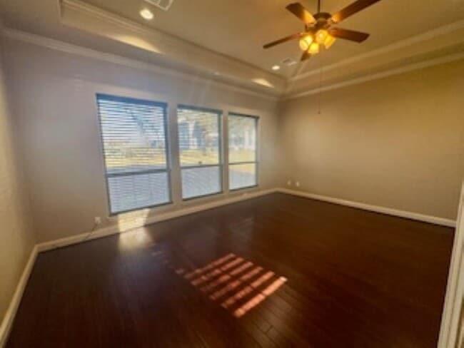 Building Photo - 3327 Bay W Blvd