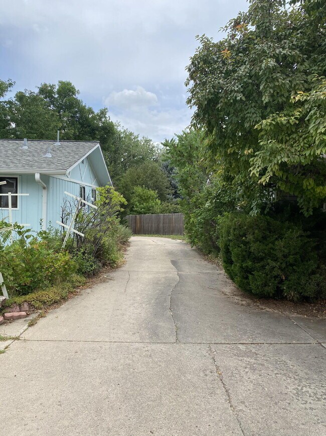 Building Photo - 4547 Beachcomber Ct