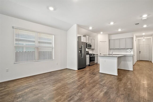 Building Photo - 3808 Ignacio Dr