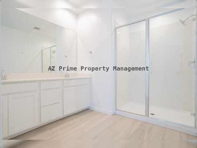 Building Photo - 2942 N 98th Ln
