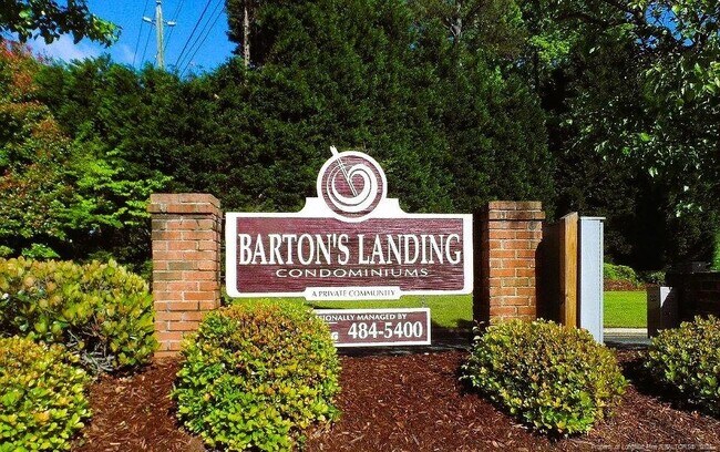Building Photo - 663 Bartons Landing Pl
