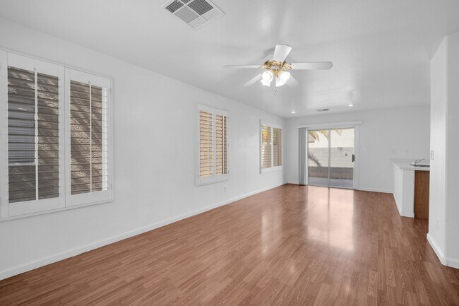 Building Photo - 2446 El Valle St