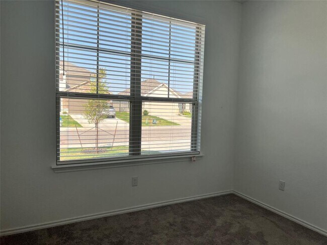 Building Photo - 2053 Cliffbrake Wy