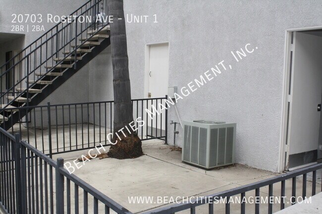 Building Photo - 20703 Roseton Ave