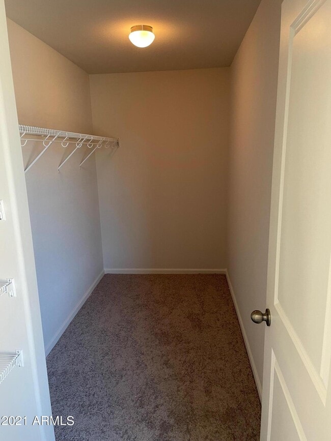 Building Photo - 250 W Bobcat Ct