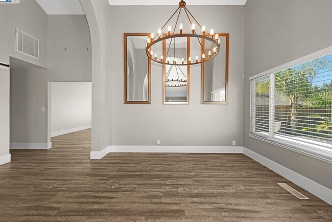 Building Photo - 2270 Bromfield Ct