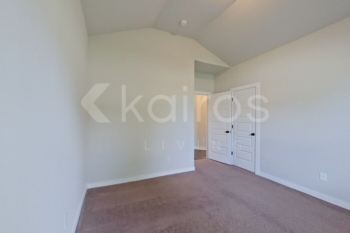 Building Photo - 26186 Valley Ridge Rd