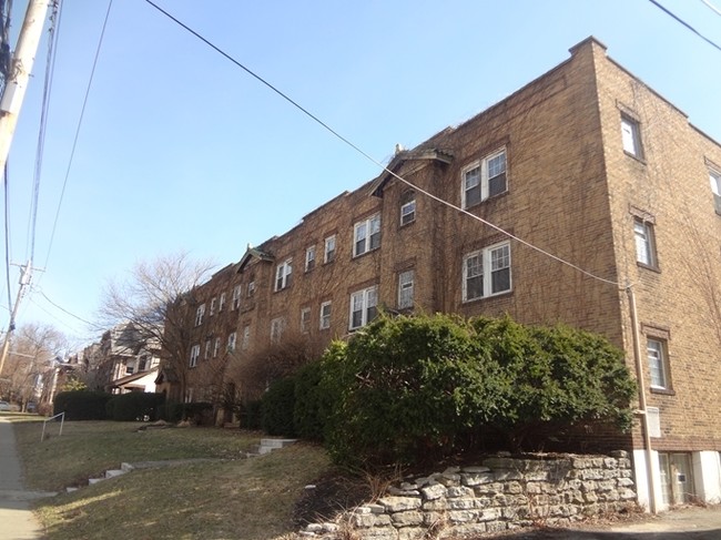 Building Photo - 415 Probasco St