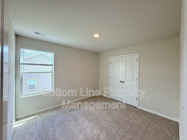 Building Photo - 445 Belcaro Dr