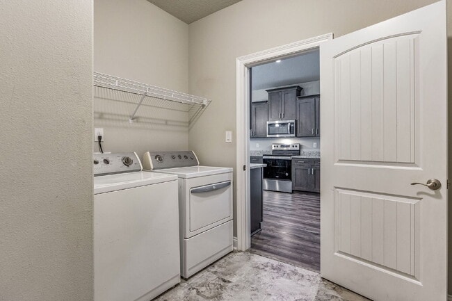 Building Photo - This beautifully maintained 3-bedroom, 2-bathroom residence offers the perfect blend of comfort, ...