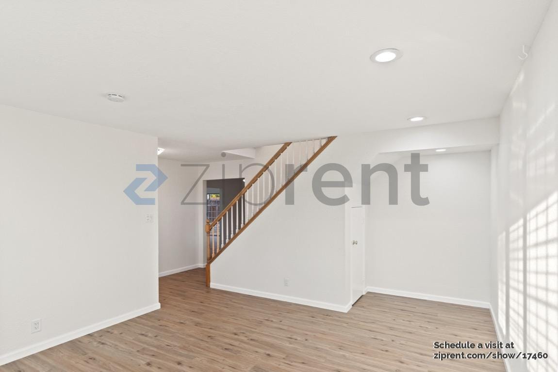 Building Photo - 39986 Barbara St