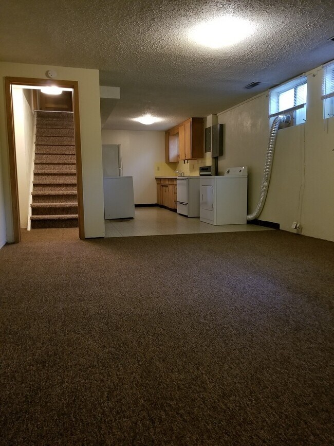 Building Photo - 1836 Todd Rd