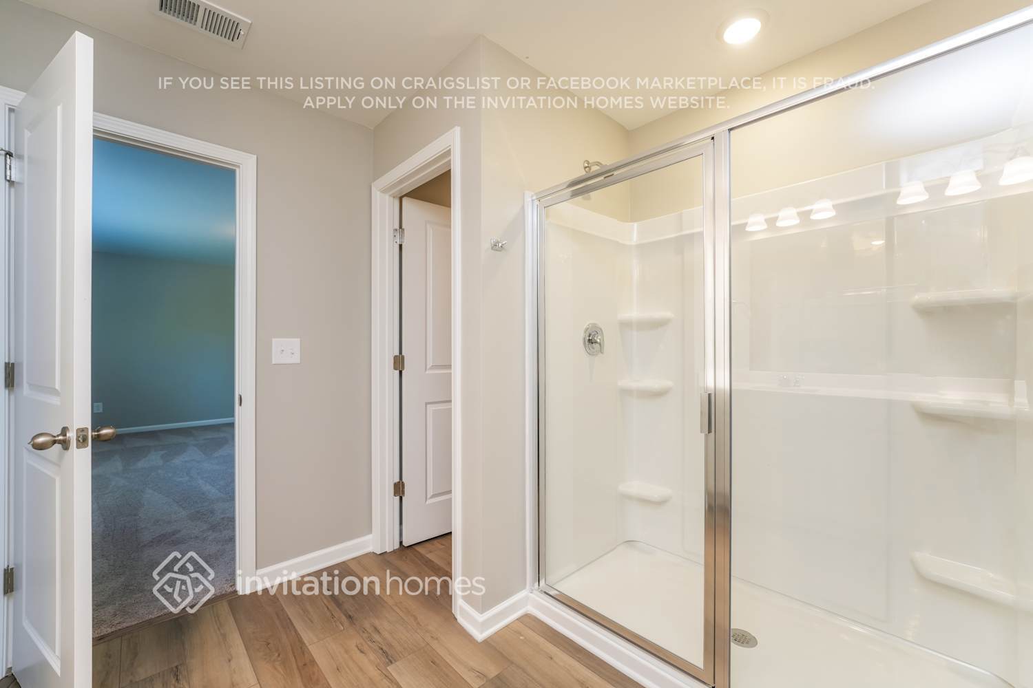 Building Photo - 2088 Boxwood Cir