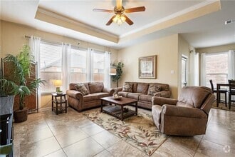 Building Photo - 2109 Edson Ct