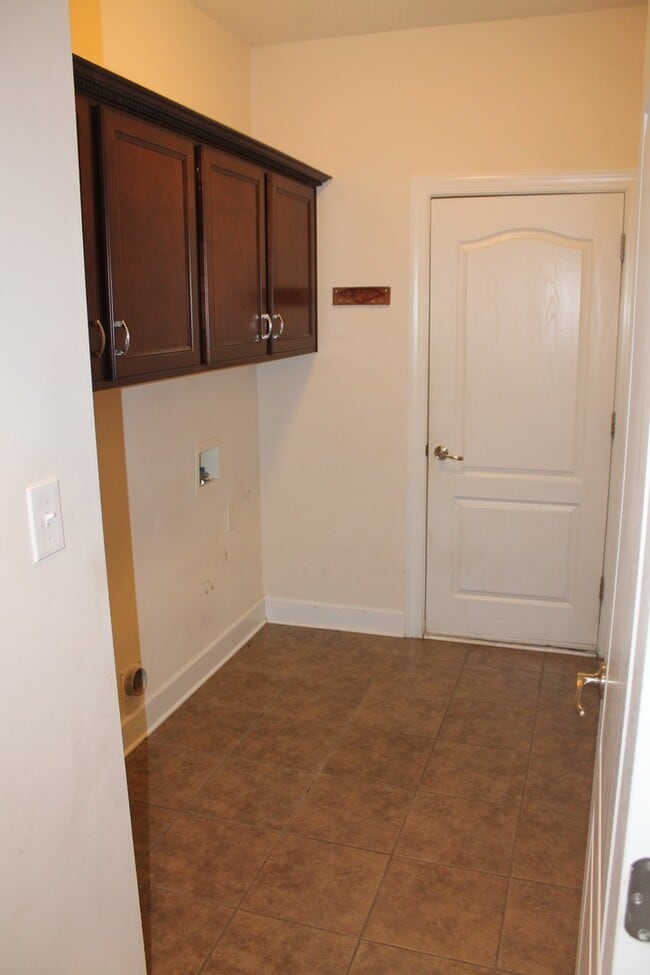 Building Photo - 3636 Prestwicke Pl