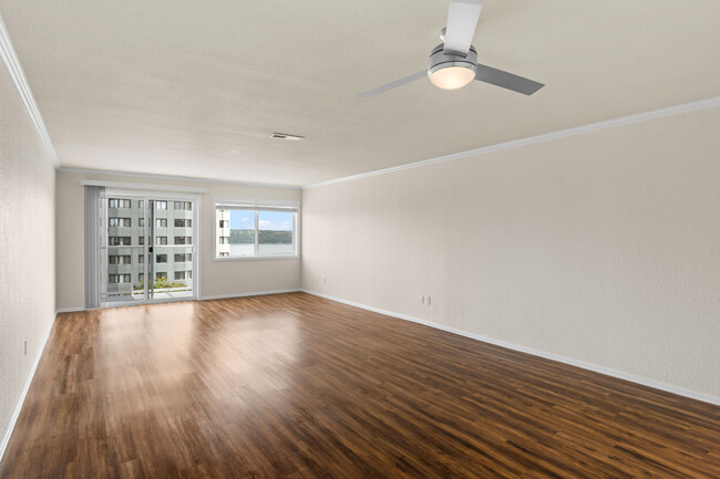 2 Bed 2 Bath - End Apt. - 1,160 Sq Ft - Vista Terrace Apartments