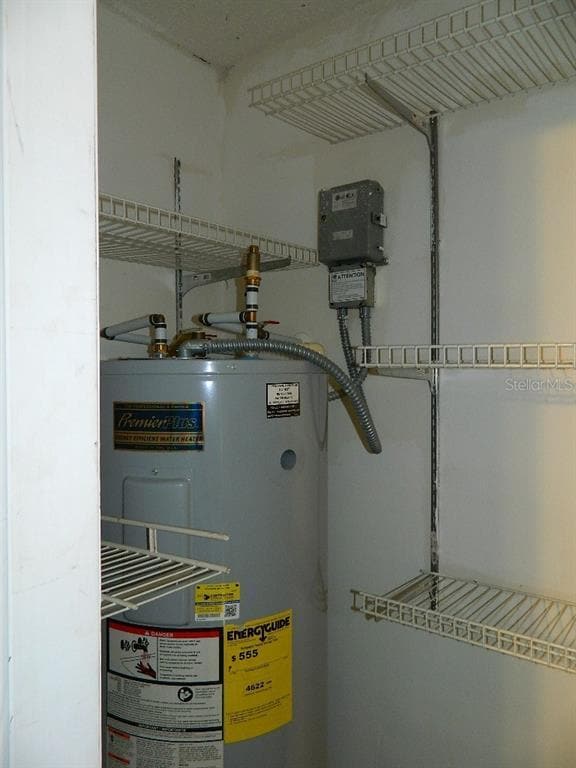 Building Photo - 672 Roaring Dr