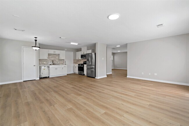 Building Photo - 3930 Brighton Springs Ln