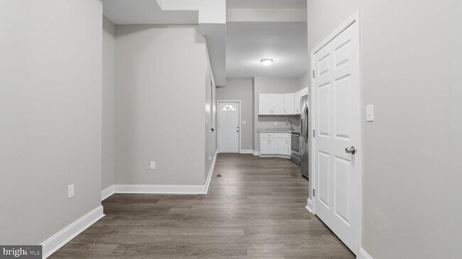 Building Photo - 917 N Gilmor St