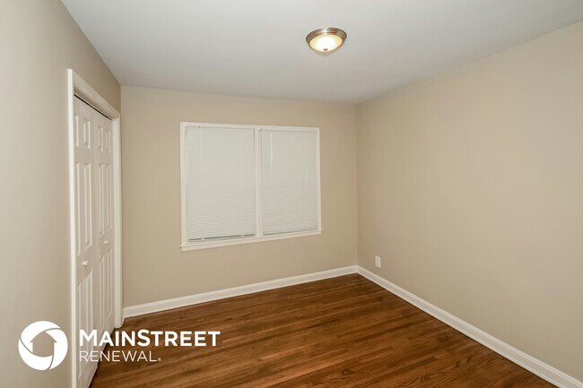 Building Photo - 9248 Brookhurst Dr