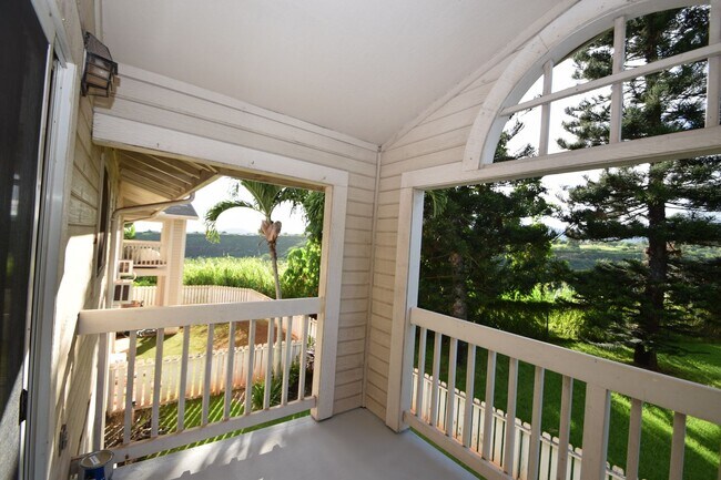 Building Photo - PARKGLEN AT WAIKELE – Clean and well-maint...