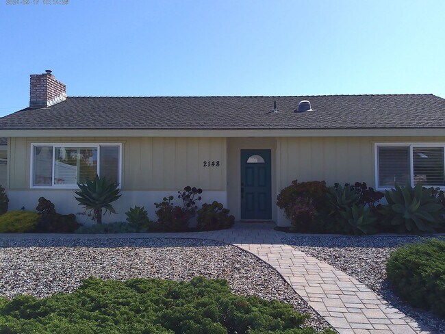 Building Photo - Sunset Terrace 3 bedroom, 2 bath house, 2 car garage in Los Osos
