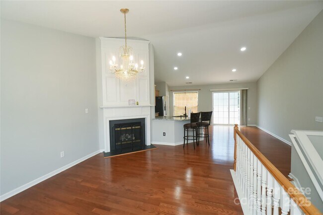 Building Photo - 6824 Southbrook Dr