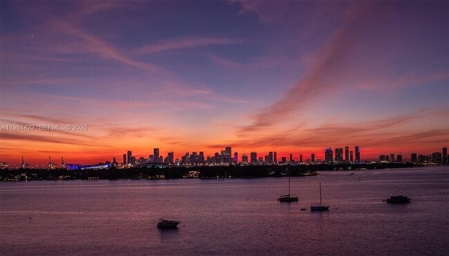 Building Photo - 1000 West Ave