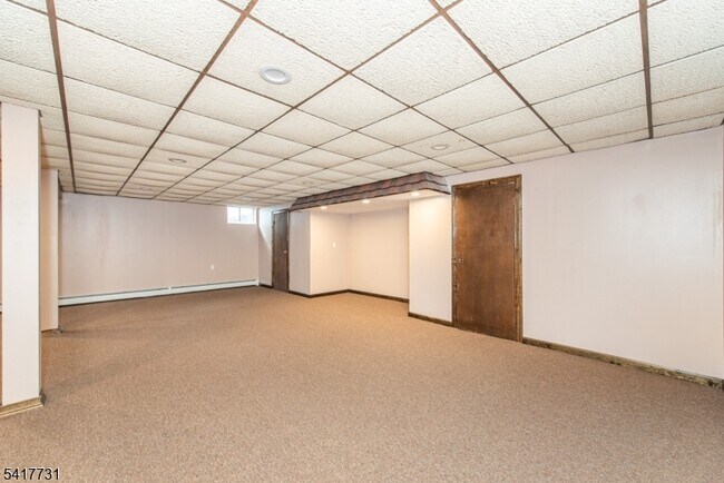 Building Photo - 129 Ryerson Rd