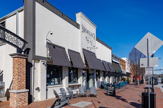 Building Photo - 308 Burgess Walk