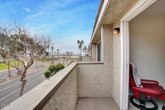 Building Photo - 385 E Surfside Dr