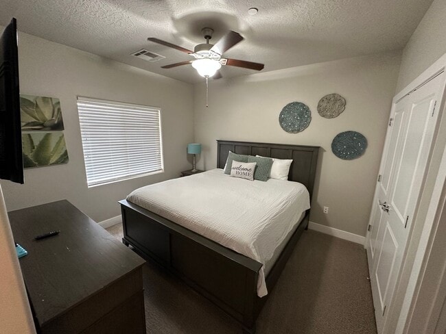 Building Photo - Beautiful Home in Estancia