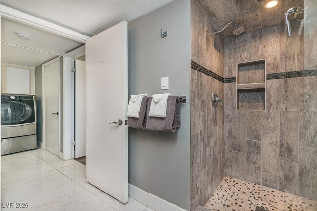 Building Photo - 3954 Keystone Ct