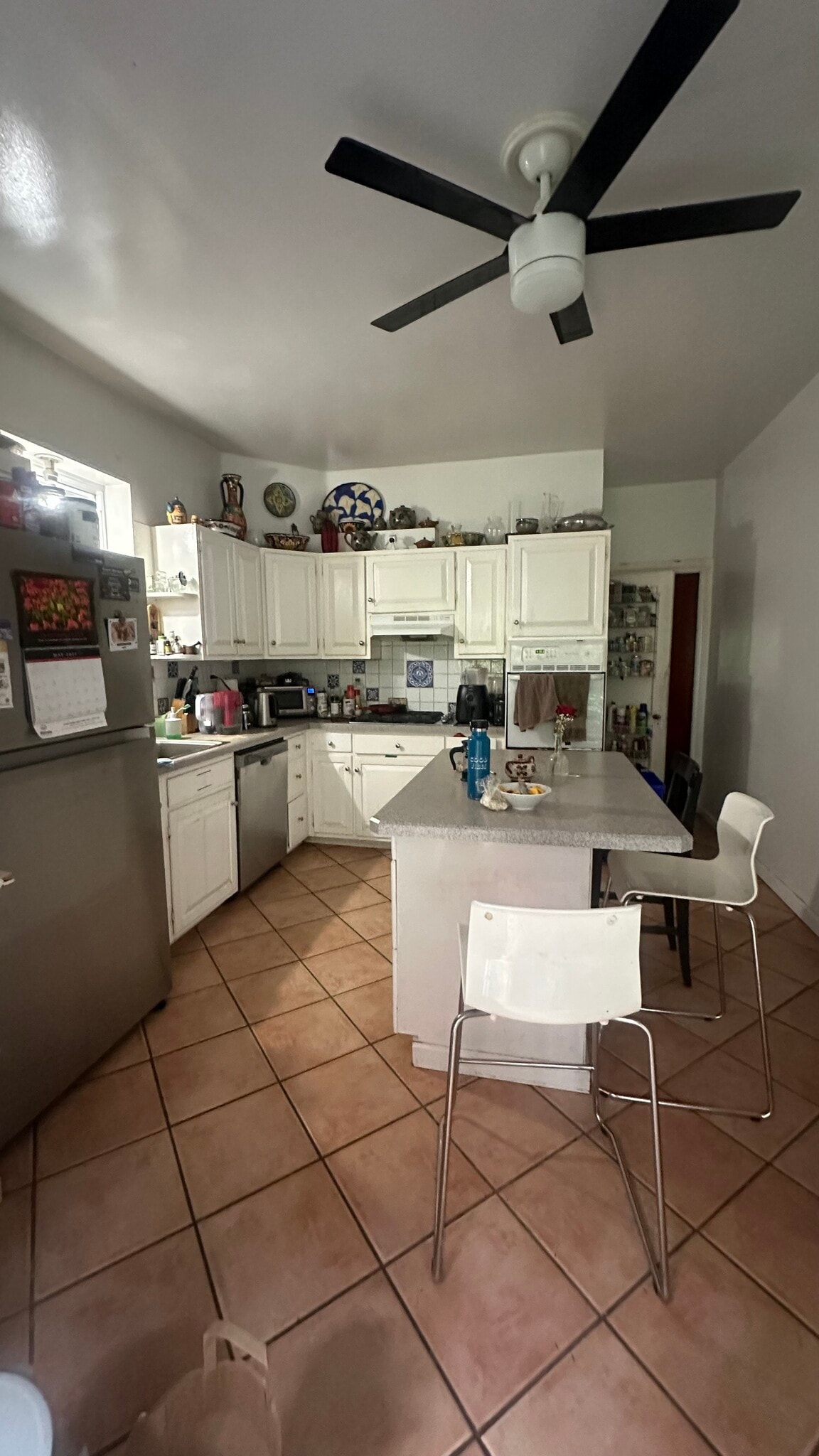 Kitchen - 4646 Hazel Ave