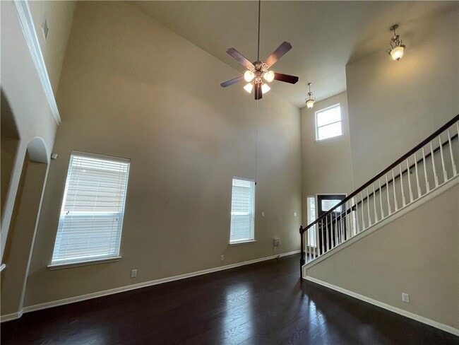 Building Photo - 1704 Rockland Dr