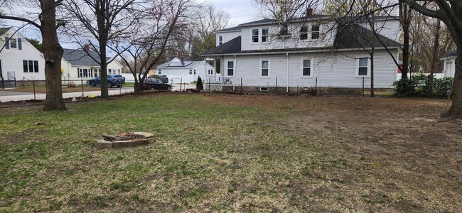 Building Photo - 68 Claremont Ave