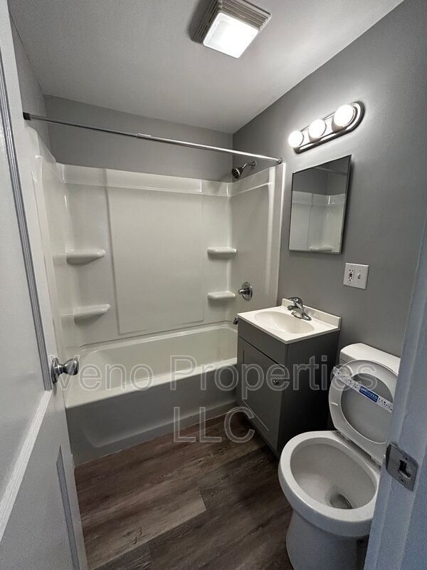 Building Photo - 96 Walworth St