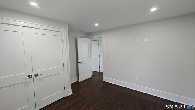 Building Photo - 38 Poe Ct