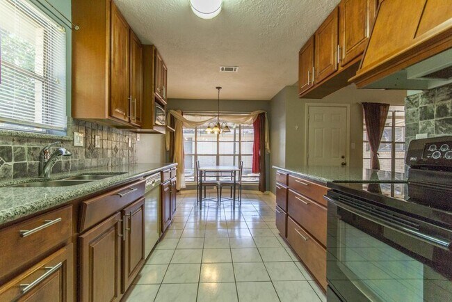 Building Photo - 5403 Timpani Dr