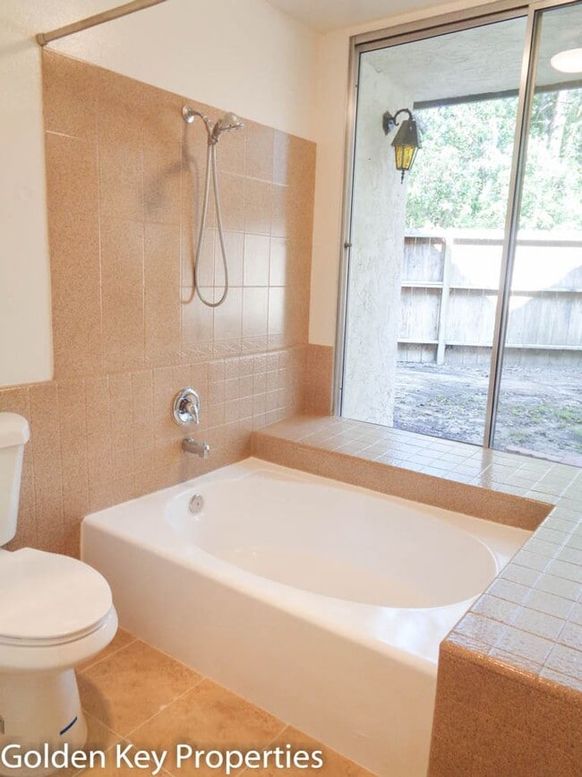 Building Photo - 2410 Altisma Way
