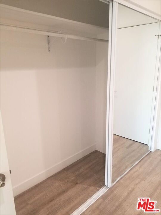 Building Photo - 744 Hartford Ave