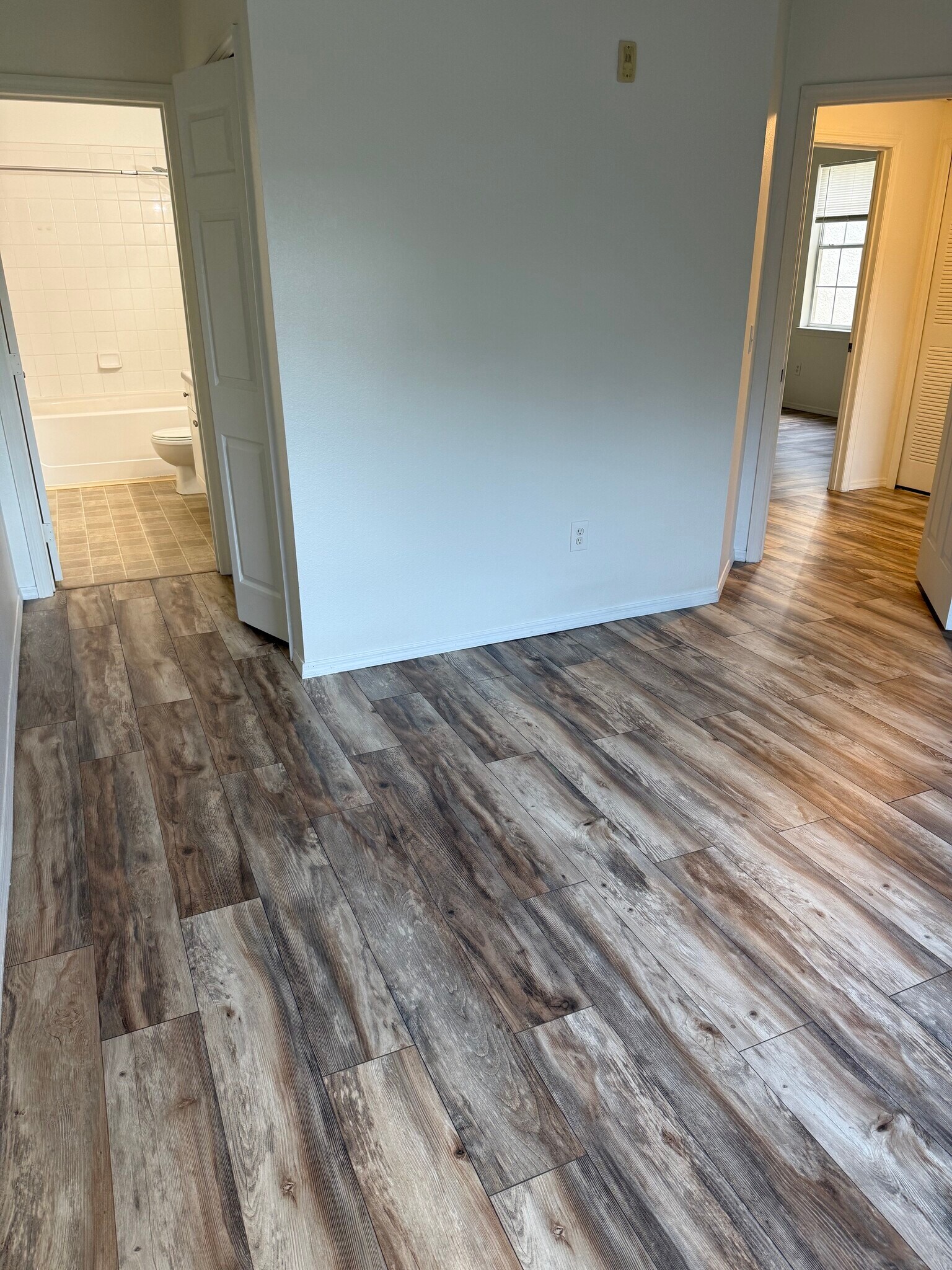 Building Photo - 5692 Star Rush Dr