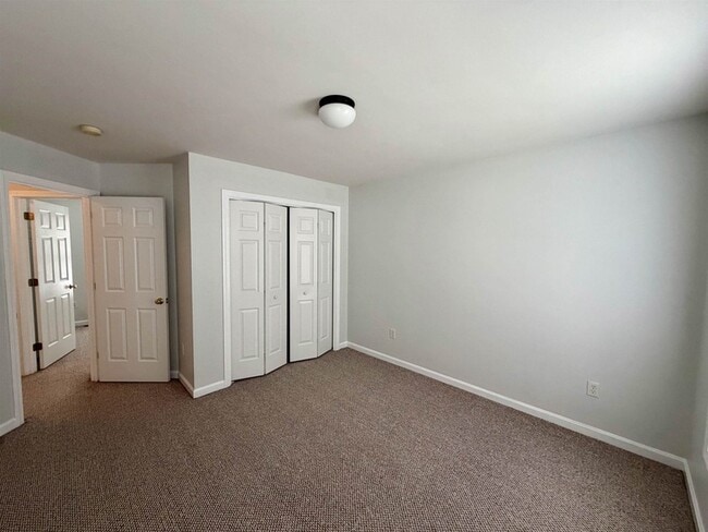 Building Photo - 8 Normandy Way