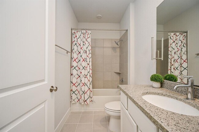 Building Photo - 9222 Dearborn Knoll Dr